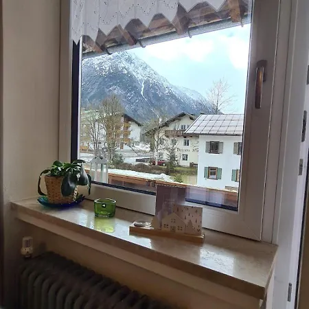 Auszeit * هولزاغو